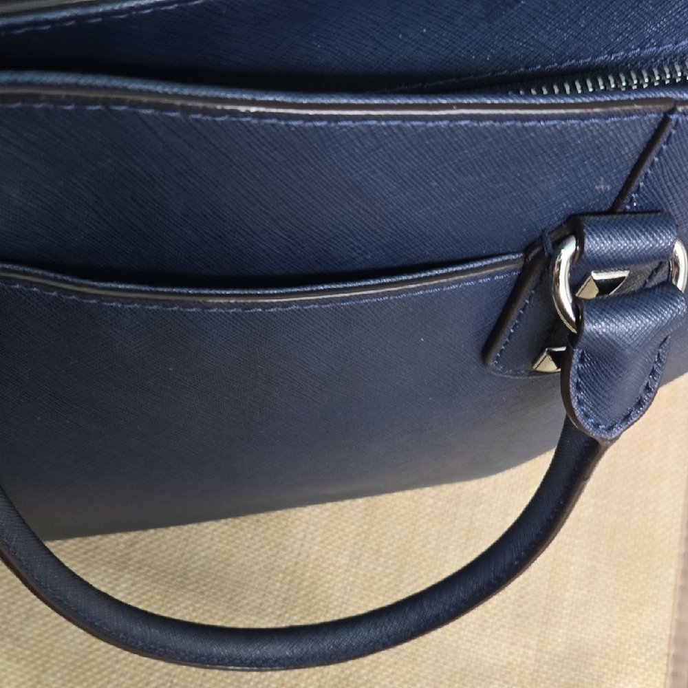 Michael Kors Blue  Patterned Tote EUC - Picture 4 of 16